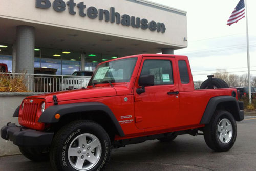 Bettenhausen Jeep Automotive of Orland Park, IL | SaveOn