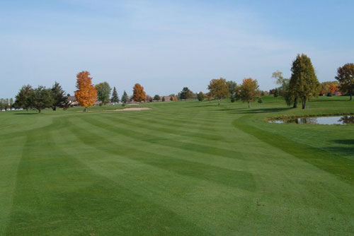 Chisago Lake Golf Course in Lindstrom, MN | SaveOn