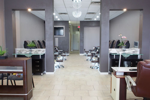 BB Nails & Spa at Northfield Commons Shopping Center | SaveOn