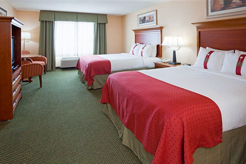 Holiday Inn Elk River in Ostego, MN | SaveOn