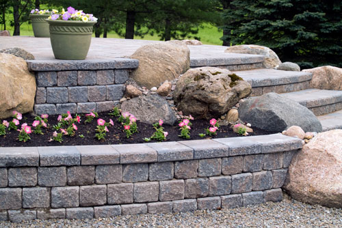 Nick's Landscaping in Skokie, IL | SaveOn