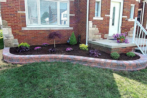 Brooks Landscaping in Trenton, MI | SaveOn